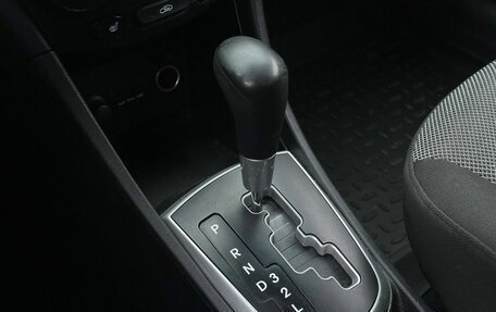 Hyundai Solaris II рестайлинг, 2012 год, 900 000 рублей, 25 фотография