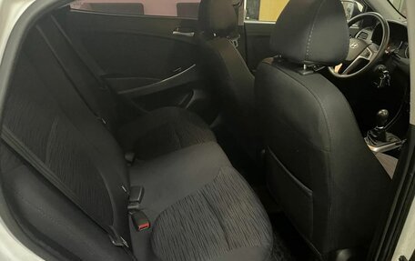 Hyundai Solaris II рестайлинг, 2015 год, 559 000 рублей, 10 фотография