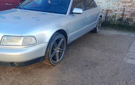 Audi A8, 1999 год, 850 000 рублей, 2 фотография