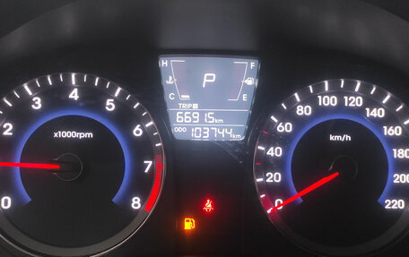 Hyundai Solaris II рестайлинг, 2014 год, 749 000 рублей, 14 фотография