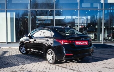 Hyundai Solaris II рестайлинг, 2018 год, 1 600 000 рублей, 6 фотография