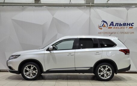 Mitsubishi Outlander III рестайлинг 3, 2015 год, 1 790 000 рублей, 6 фотография