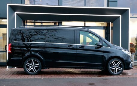 Mercedes-Benz V-Класс, 2020 год, 7 490 000 рублей, 4 фотография