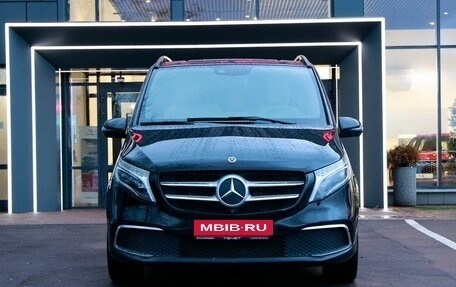 Mercedes-Benz V-Класс, 2020 год, 7 490 000 рублей, 2 фотография