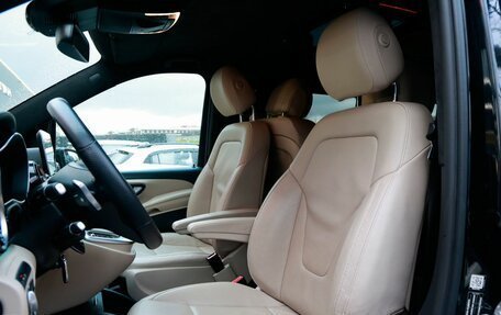 Mercedes-Benz V-Класс, 2020 год, 7 490 000 рублей, 31 фотография