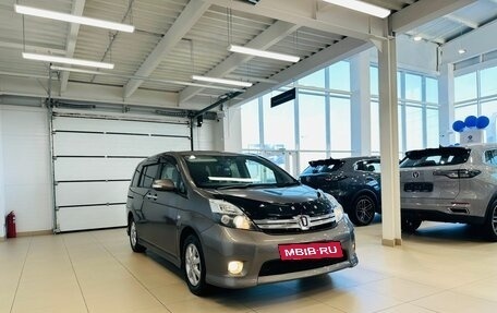 Toyota ISis I, 2012 год, 1 399 000 рублей, 8 фотография