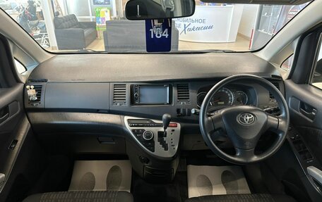 Toyota ISis I, 2012 год, 1 399 000 рублей, 16 фотография