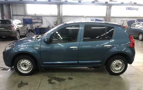 Renault Sandero I, 2013 год, 649 000 рублей, 2 фотография