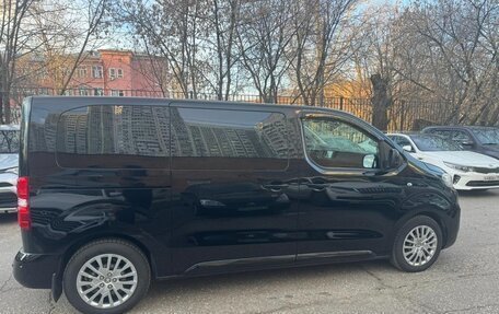 Peugeot Traveller I, 2021 год, 2 990 000 рублей, 8 фотография