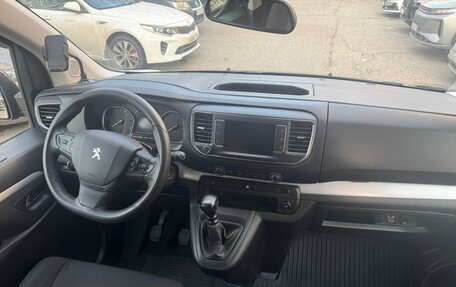 Peugeot Traveller I, 2021 год, 2 990 000 рублей, 17 фотография