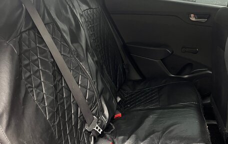 Hyundai Solaris II рестайлинг, 2017 год, 700 000 рублей, 10 фотография