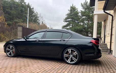 BMW 7 серия, 2016 год, 3 300 000 рублей, 2 фотография