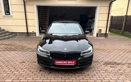 BMW 7 серия, 2016 год, 3 300 000 рублей, 4 фотография