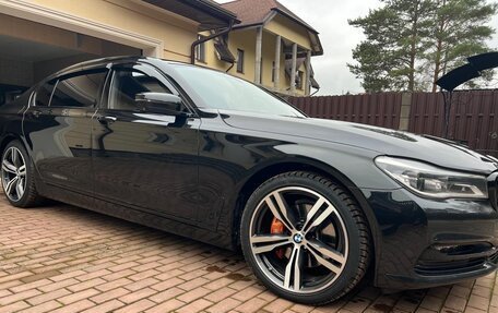 BMW 7 серия, 2016 год, 3 300 000 рублей, 8 фотография