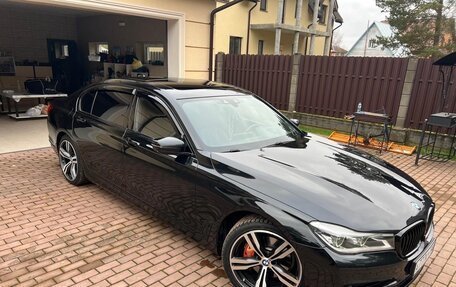 BMW 7 серия, 2016 год, 3 300 000 рублей, 10 фотография