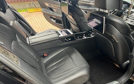 BMW 7 серия, 2016 год, 3 300 000 рублей, 17 фотография