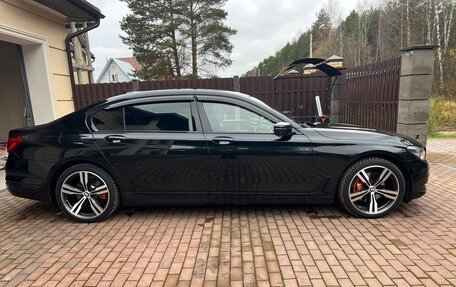 BMW 7 серия, 2016 год, 3 300 000 рублей, 31 фотография