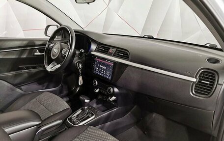 KIA Rio IV, 2020 год, 1 415 000 рублей, 10 фотография