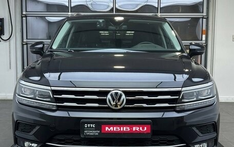 Volkswagen Tiguan II, 2020 год, 3 255 000 рублей, 2 фотография