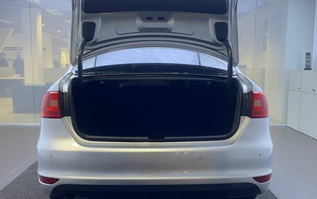 Volkswagen Jetta VI, 2013 год, 1 085 000 рублей, 12 фотография