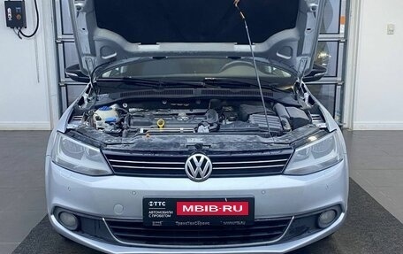 Volkswagen Jetta VI, 2013 год, 1 085 000 рублей, 11 фотография