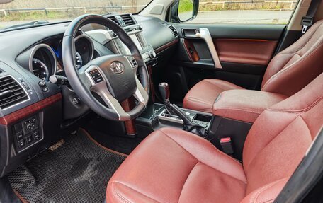 Toyota Land Cruiser Prado 150 рестайлинг 2, 2016 год, 4 200 000 рублей, 12 фотография