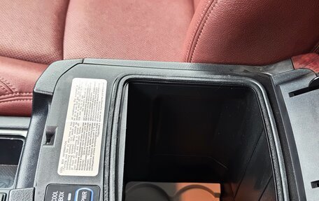 Toyota Land Cruiser Prado 150 рестайлинг 2, 2016 год, 4 200 000 рублей, 19 фотография