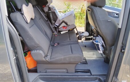 Peugeot Traveller I, 2019 год, 2 300 000 рублей, 5 фотография