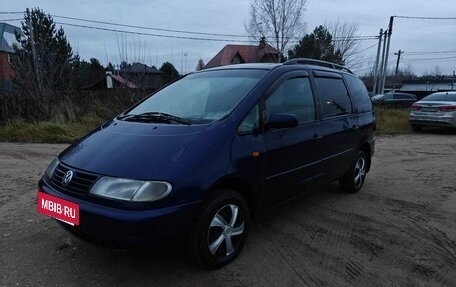 Volkswagen Sharan I рестайлинг, 1999 год, 210 000 рублей, 5 фотография