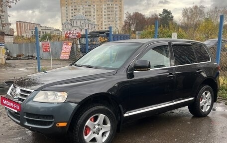 Volkswagen Touareg III, 2004 год, 850 000 рублей, 2 фотография