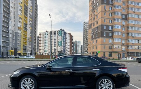 Toyota Camry, 2018 год, 2 450 000 рублей, 7 фотография