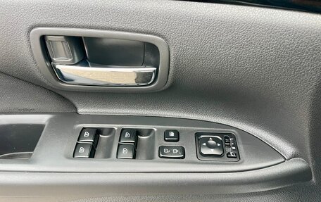 Mitsubishi Outlander III рестайлинг 3, 2021 год, 2 450 000 рублей, 16 фотография