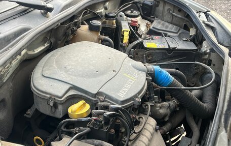 Renault Kangoo II рестайлинг, 2003 год, 170 000 рублей, 10 фотография