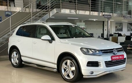 Volkswagen Touareg III, 2012 год, 2 099 900 рублей, 1 фотография