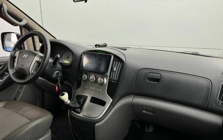 Hyundai Grand Starex Grand Starex I рестайлинг 2, 2011 год, 879 999 рублей, 7 фотография