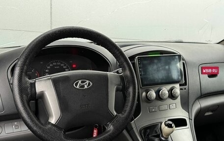 Hyundai Grand Starex Grand Starex I рестайлинг 2, 2011 год, 879 999 рублей, 6 фотография