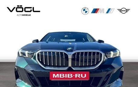 BMW 5 серия, 2025 год, 12 300 000 рублей, 2 фотография