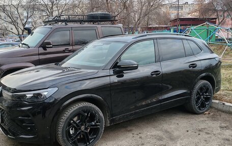 Volkswagen Tiguan, 2025 год, 4 800 000 рублей, 2 фотография