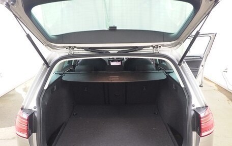 Volkswagen Golf VII, 2018 год, 1 220 000 рублей, 8 фотография