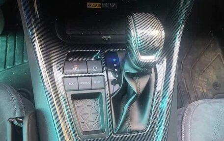 Toyota RAV4, 2024 год, 2 655 000 рублей, 6 фотография