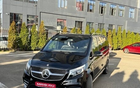 Mercedes-Benz V-Класс, 2021 год, 6 300 000 рублей, 1 фотография