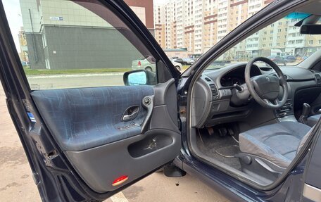 Renault Laguna II, 2001 год, 265 000 рублей, 27 фотография