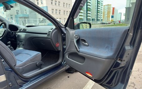 Renault Laguna II, 2001 год, 265 000 рублей, 30 фотография