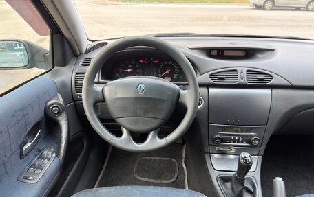 Renault Laguna II, 2001 год, 265 000 рублей, 37 фотография