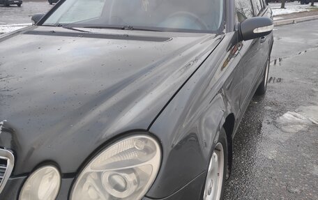 Mercedes-Benz E-Класс, 2003 год, 450 000 рублей, 8 фотография