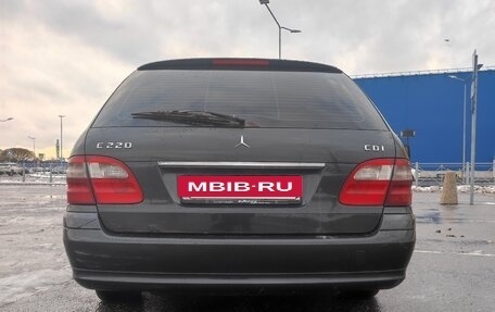 Mercedes-Benz E-Класс, 2003 год, 450 000 рублей, 6 фотография