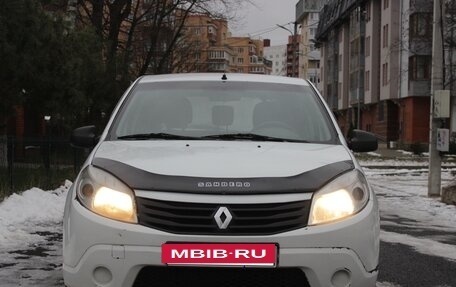 Renault Sandero I, 2013 год, 390 000 рублей, 2 фотография
