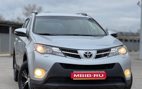 Toyota RAV4, 2013 год, 1 549 999 рублей, 2 фотография