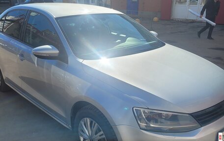 Volkswagen Jetta VI, 2012 год, 800 000 рублей, 1 фотография