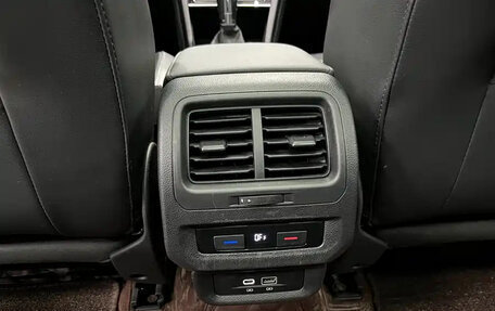 Volkswagen Touran III, 2021 год, 2 200 000 рублей, 20 фотография